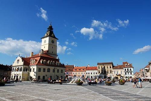 Brașovul sufocat de hoteluri: orașul devine decor turistic