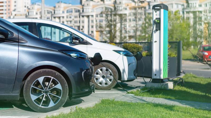Bucureștiul aprobă 220 de stații de încărcare, dar Sectorul 3 rămâne în afara hărții