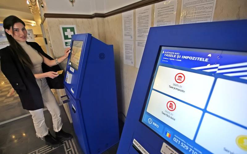 Sector 1 pune la dispoziție 122 de stații SelfPay pentru plata taxelor locale