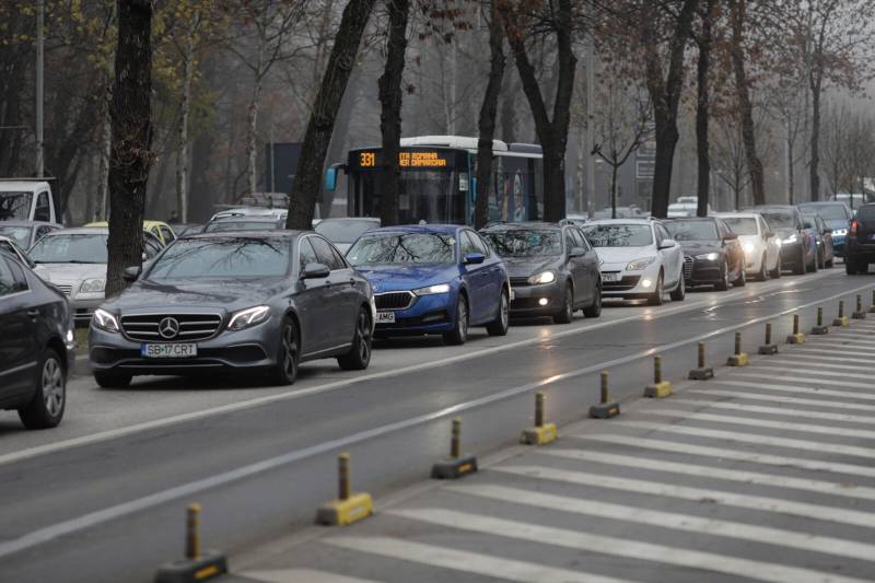 Planul de mobilitate al Bucureștiului avansează cu greutate, iar criticii vorbesc despre proiecte reciclate