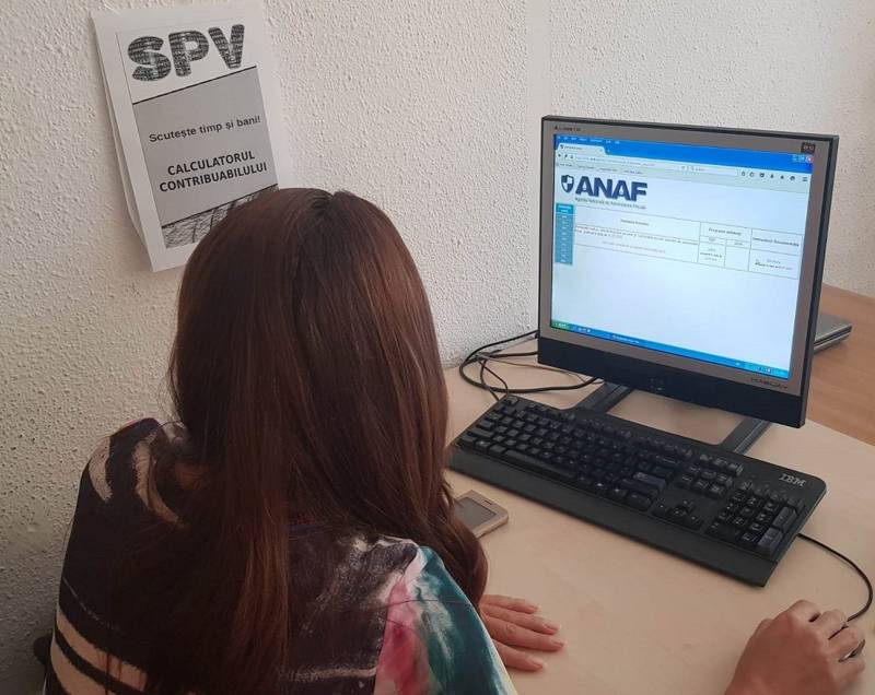 ANAF pregătește un chatbot care ar urma să înlocuiască cei aproximativ 1.000 de operatori de call-center