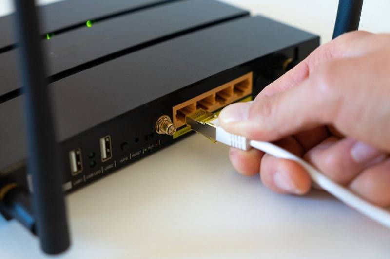 INS: aproape 89% dintre gospodăriile din România au internet acasă, dar ruralul rămâne în urmă