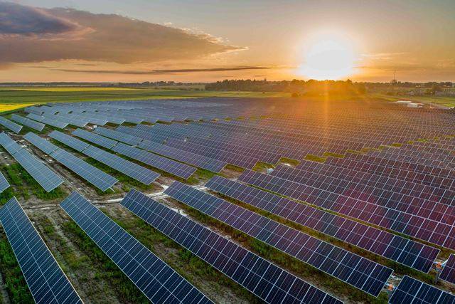 Dolj, Cluj și Tulcea conduc topul județelor cu proiecte de energie regenerabilă