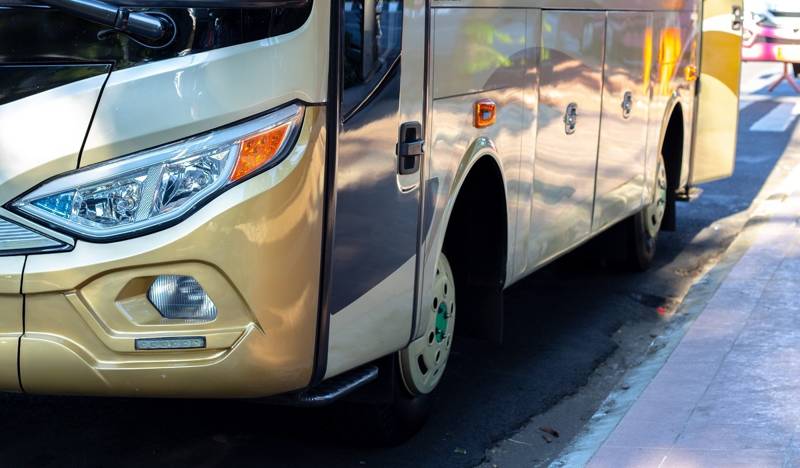Timișoara scoate la licitație autobuze electrice și stații de încărcare