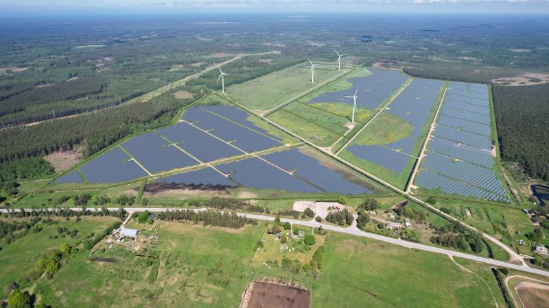Două apeluri de 815 milioane de euro pentru investiții în regenerabile