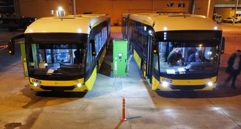 Timisoara scoate la licitatie 30 de autobuze electrice si 45 de statii de incarcare, prin PNRR