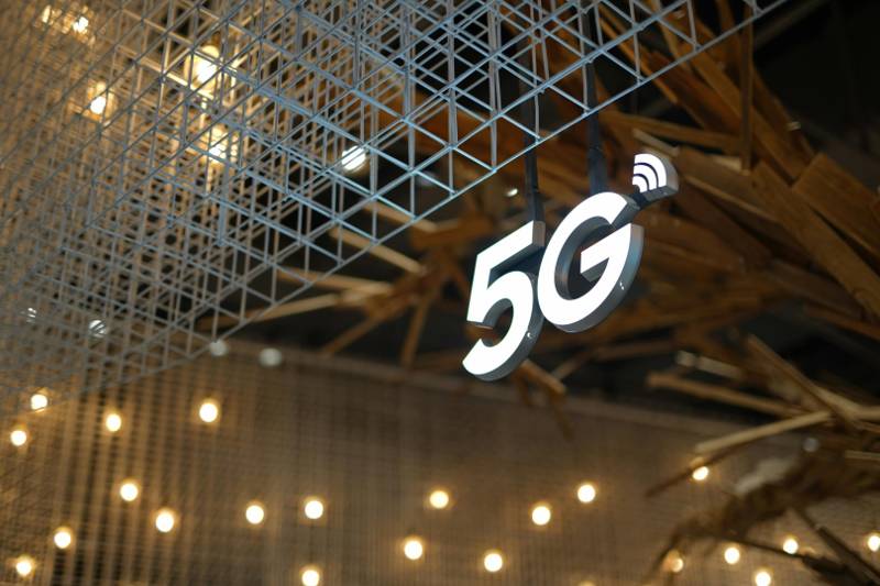 Un gigant IT polonez cere autorizații 5G în România, iar CSAT decide soarta cererii