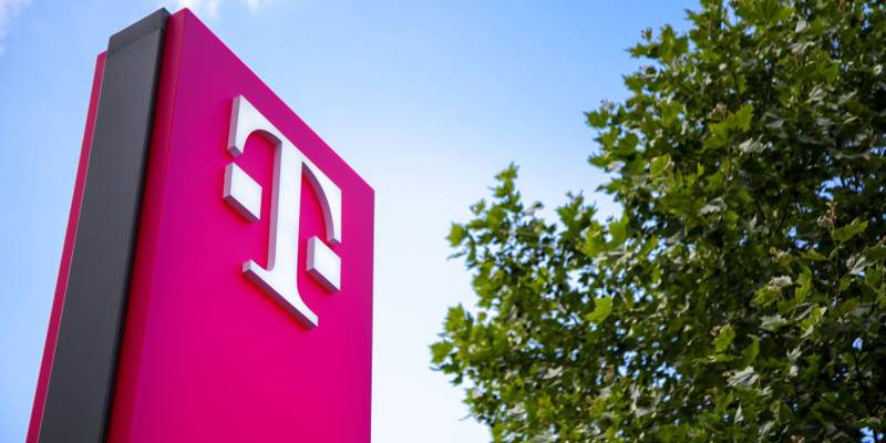 Vodafone și Digi împart activele Telekom România