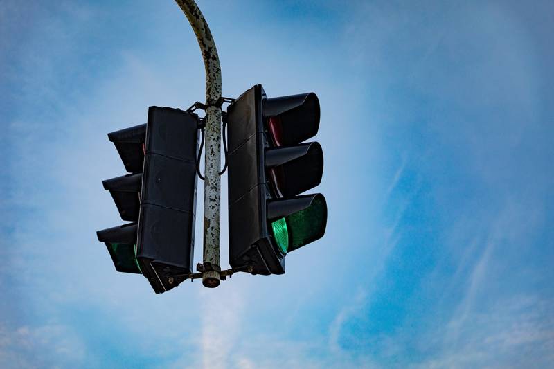 Brașov: semafoare cu radar care se fac roșu automat pentru șoferii grăbiți