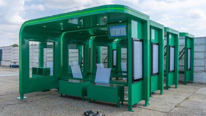 Opt stații moderne de călători intră în proiectul Smart City Murfatlar