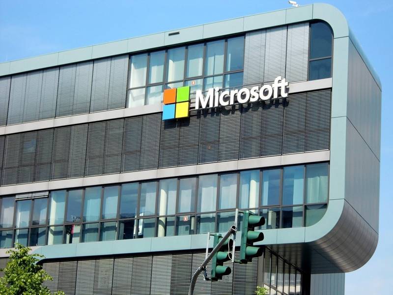 Raport Microsoft: România, pe locul 63 din 147 la adoptarea AI