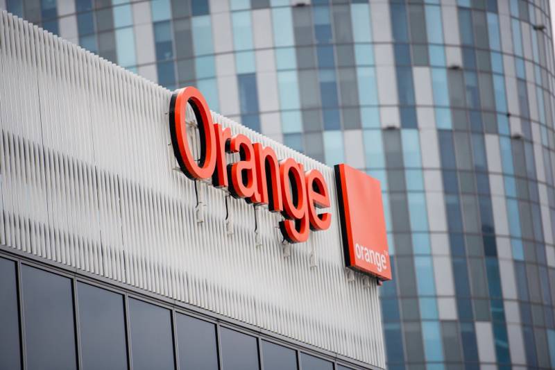 Orange lansează un serviciu anti-dronă pentru industria de apărare