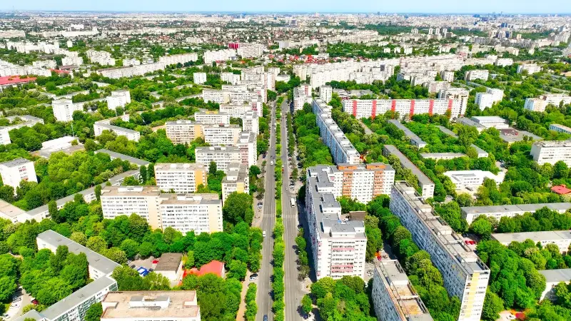 Sector 4 reorganizează traficul: sensuri unice, semafoare noi și locuri de parcare