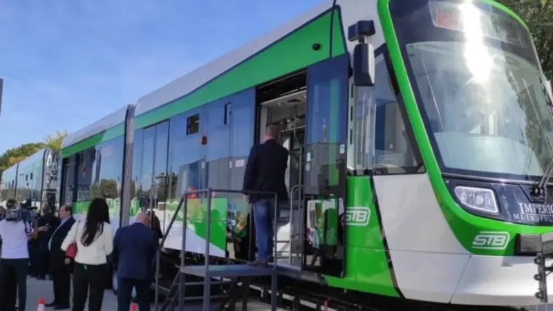 Al 100-lea tramvai Astra a intrat în circulație la București