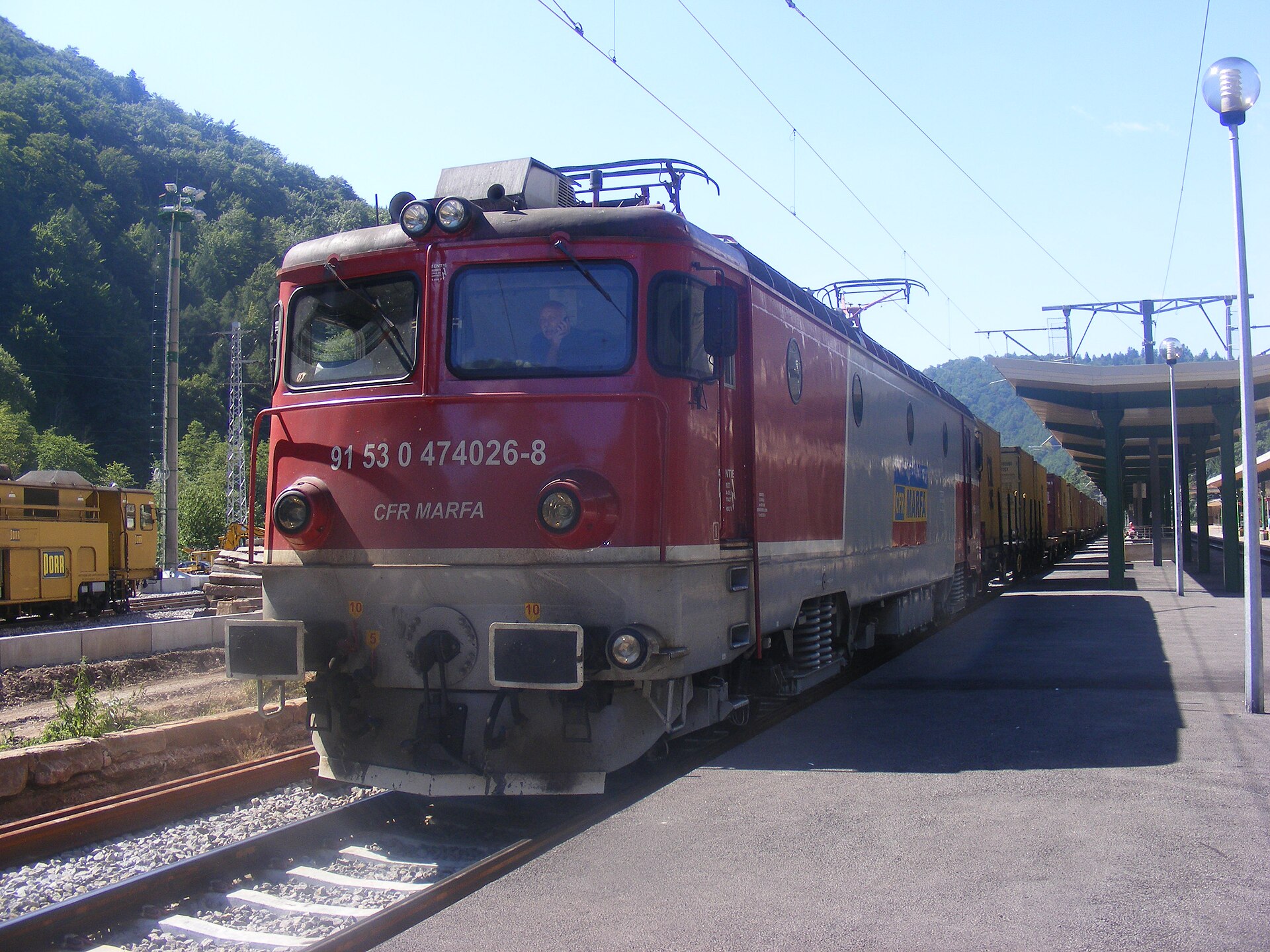 CFR scoate la licitație lucrări de peste 4 miliarde de lei pentru ridicarea restricțiilor de viteză