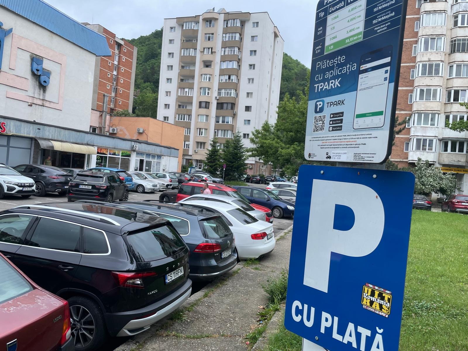 Reșița a montat 3.400 de senzori de parcare și așteaptă partea de software: „Tot ce a fost de montat s-a montat"