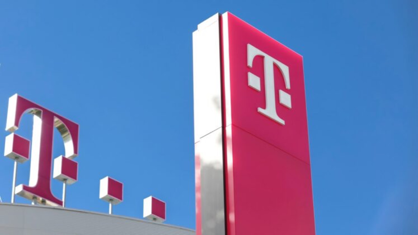 Telekom Mobile lansează 5G în București și alte 10 orașe, deși a lipsit de la licitația de spectru din 2022
